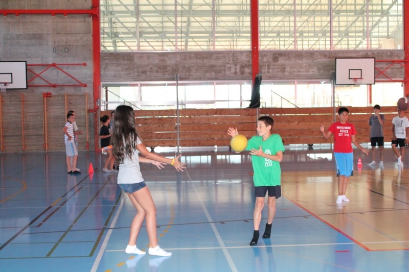 Village Camps International Summer Camp Leysin, Switzerland 2026-08-15 https://www.villagecamps.com/journals_admin/images/701-23-sports (38).jpg